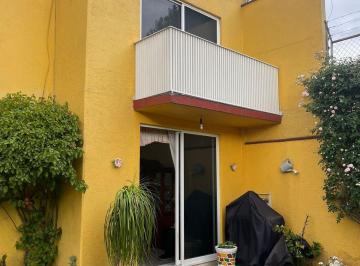Casa · 130m² · 3 Recámaras · 2 Estacionamientos · Casa en Venta en Viveros del Valle - Tlalnepantla