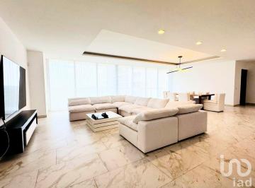 Departamento · 202m² · 3 Recámaras · 2 Estacionamientos · Venta de Departamento en Be Towers