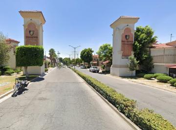 Casa de 3 habitaciones, Cuautitlán Izcalli · Hermosa Propiedad en Urbi Quinta Monte Carlo Cuautitlan