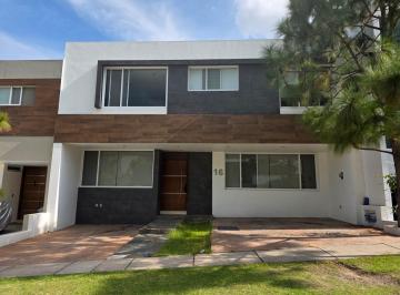 Casa en condominio de 3 habitaciones, Zapopan · Se Renta Casa en Zona Diamante