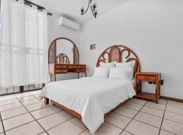 Casa de 3 habitaciones, Puerto Vallarta · Hermosa Casa Semiamueblada en Puerto Vallarta, Renovada, en Renta a Largo Plazo