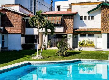 Casa en condominio de 4 habitaciones, Yautepec · Casa con 350 m² Superficie de Terreno y 4 Recámaras en Venta en Oaxtepec Centro