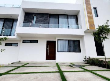 Casa en condominio · 158m² · 3 Recámaras · 2 Estacionamientos · Casa en Venta en Zibata, Queretaro, Queretaro