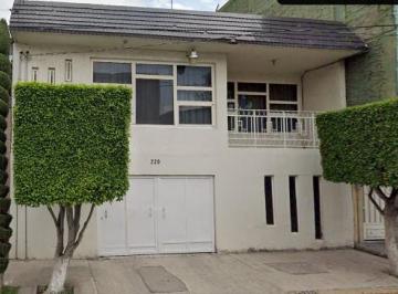 Casa de 3 habitaciones, Nezahualcóyotl · Casa en Venta en Benito Juarez Nezahualcoyotl