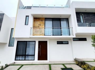 Casa en condominio · 189m² · 4 Recámaras · 2 Estacionamientos · Casa en Venta en Zibata, Queretaro, Queretaro