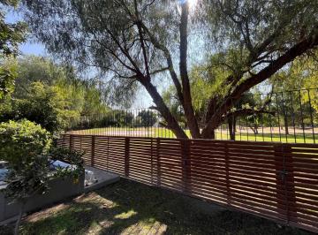 Casa · 977m² · 4 Recámaras · 4 Estacionamientos · Residencia de Autor Balvanera Polo & Country Club Queretaro