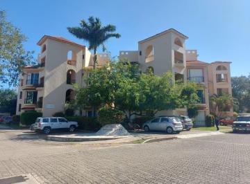 Departamento · 135m² · 3 Recámaras · 1 Estacionamiento · Condominio de Tres Recamaras en Playacar en Venta So 342
