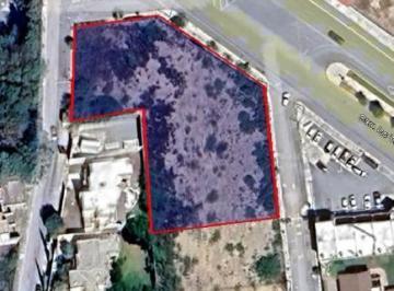 Terreno / Lote , Saltillo · Lote de Terreno en Esquina Carretera a Los Valdes a un Lado del Club Campestre