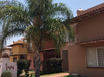 Casa en condominio , Celaya · Rento Casa Amueblada de Lux Amplio Jardin Todo de Primera