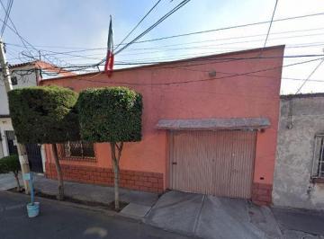 Casa de 3 habitaciones, Azcapotzalco · Casa en Venta Colonia Petrolera por Remate, Excelente Oportunidad!