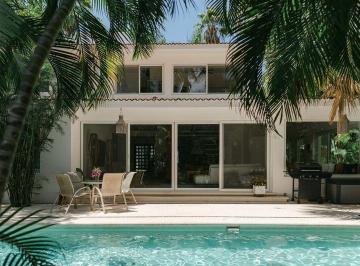 aeae095cf41235c97ec00466d62df94483a259c70bcb12a404fb68eaf2cb3d58 · 5 Bedroom Villa - "Casa de Las Flores"