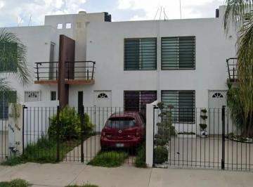 Casa de 3 habitaciones, León · Venta de Casa en León, Guanajuato