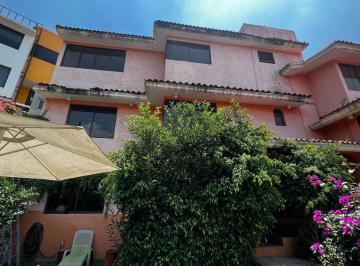 Casa · 500m² · 3 Recámaras · 2 Estacionamientos · Casa - Paseos del Bosque