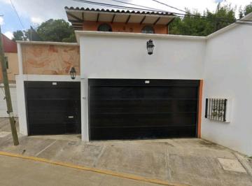 Casa de 4 habitaciones, Xalapa · Casa en Venta Ubicada en Martires de Chicago, Xalapa