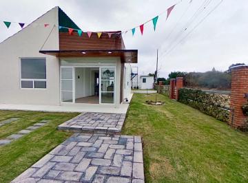 Casa en Venta de 3 habitaciones Fraccionamiento Presa Escondida · Residencia de Campo, Esquina de 1 Planta
