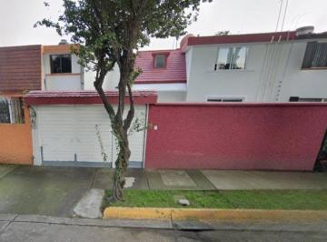 Casa de 3 habitaciones, Tlalnepantla de Baz · Casa en Venta Colonia Valle Dorado por Remate, Excelente Oportunidad!