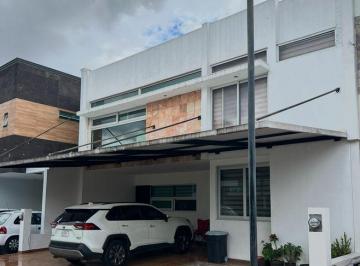 Casa en condominio · 252m² · 5 Recámaras · 3 Estacionamientos · Casa en Venta Vistas del Tule Naciones Unidas
