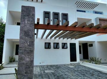 Casa · 283m² · 3 Recámaras · 2 Estacionamientos · Casa en Renta, 3 Recámaras, Alberca, Cuarto de Servicio Residencial Río By Cumbres, Cancún
