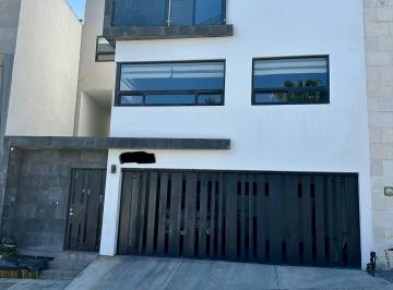Casa , Monterrey · Renta de Casa en Privada Fundadores (Muy Cerca de Valle Oriente)