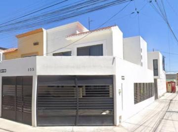 Casa de 3 habitaciones, San Luis Potosí · Preciosa Residencia en Venta de Remate en San Luis Potosi, S. L. p.