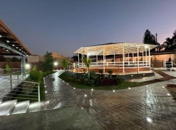 Casa · 1150m² · 4 Recámaras · 12 Estacionamientos · ¡Espectacular Casa de Campo Moderna a Minutos de Guadalajara! 4 Recámaras, Jacuzzi, Jardín, Segurida