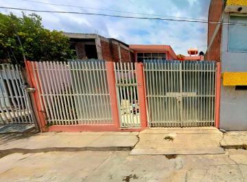 Casa de 3 habitaciones, Hidalgo · Casa en Venta en Ciudad Hidalgo, Michoacán.