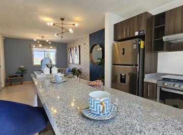 Casa · 88m² · 3 Recámaras · 2 Estacionamientos · Casa en Venta en Rincones del Marqués, Querétaro