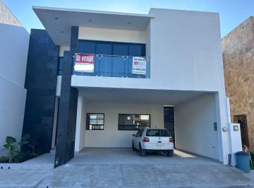 Casa · 320m² · 3 Recámaras · 2 Estacionamientos · Amorada Privada Residencial Santiago Nl