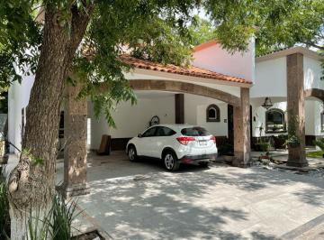 Casa de 4 habitaciones, Saltillo · Hermosa Residencia en Venta – Residencial San Alberto, Zona Norte Saltillo, Coahuila