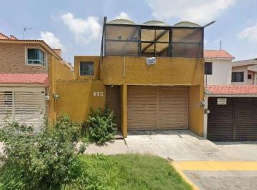 Casa de 3 habitaciones, Cuautitlán Izcalli · Casa en Venta en Jardines del Alba, Cuautitlán Izcalli.