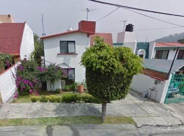 Casa de 4 habitaciones, Naucalpan de Juárez · Casa en Venta en Lomas de San Mateo, Naualpan, Estado de Mexico