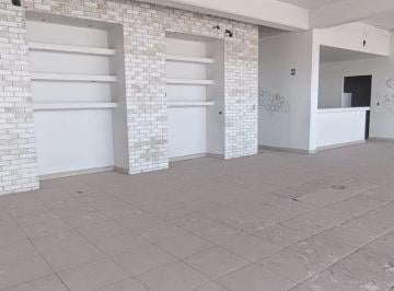 Local comercial · 243m² · Local - Real de Cumbres 1er Sector