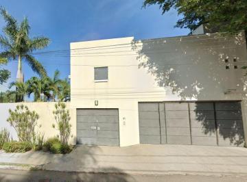 Casa de 5 habitaciones, Cuernavaca · Casa en Venta Colonia Delicias por Remate, Excelente Oportunidad!