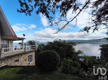 Casa · 340m² · 4 Recámaras · 6 Estacionamientos · Venta de Casa en El Mirador de Laguna de Catemaco