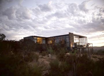 ca898b2f012214274322bacd81e993d1d9e6c0b71dfa8b17ffed4f56a39a0fc2 · 2500 m² con 2 Cabañas en Valle de Guadalupe