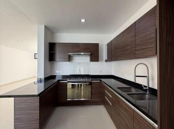 Casa en condominio de 3 habitaciones, Tlajomulco de Zúñiga · Casa en Venta en Casa Fuerte | Amplios Espacios, Excelentes Terminados y Gran Potencial Patrimonial