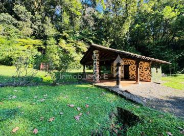 Quinta de 3 habitaciones, Coatepec · Cabaña con Amplio Terreno en Coatepec.