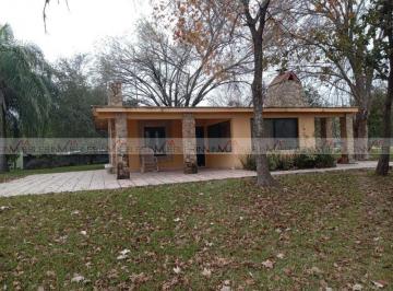 Rancho · 578m² · 2 Recámaras · 5 Estacionamientos · Rancho en Venta en Santiago