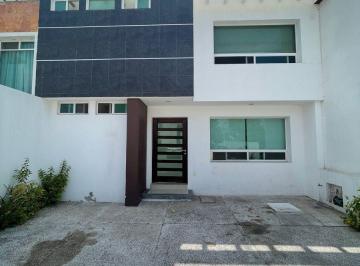 Casa de 3 habitaciones, Querétaro · Casa en Renta Dentro de Privada (Lucepolis) en Milenio III