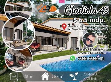Casa de 3 habitaciones, Ixtapan de la Sal · Residencia Nueva y Amueblada con Alberca Climatizada y Jardín, Cerca del Acceso Al Fraccionamiento.