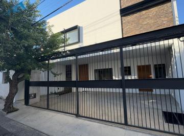 Casa de 3 habitaciones, Zapopan · Casa en Venta en La Col. Sta Fe
