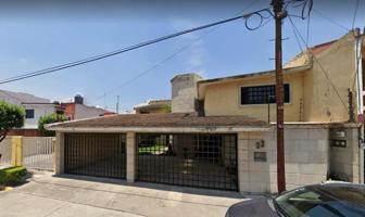 Casa de 4 habitaciones, Tlalnepantla de Baz · Casa en Remate Ubicada en Bosques de México, Tlalnepantla
