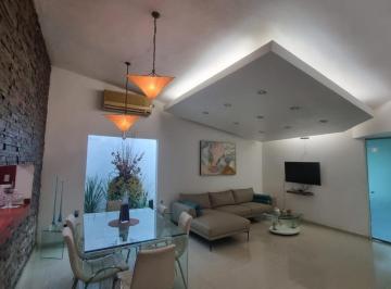 Casa · 142m² · 3 Recámaras · 2 Estacionamientos · Casa en Venta de Una Planta