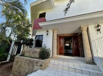 Casa · 781m² · 6 Recámaras · 7 Estacionamientos · Casa en Venta en Residencial Victoria