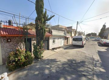 Casa de 3 habitaciones, Ecatepec de Morelos · Hermosa Propiedad en Ecatepec de Morelos Edo Mex!