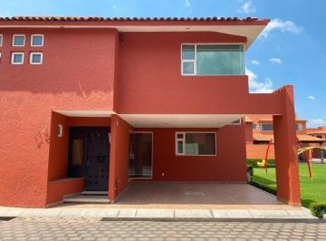 Casa de 3 habitaciones, Metepec · Excelente Casa en Remate Ubicada en Metepec