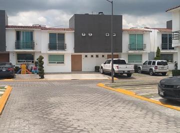 Casa de 3 habitaciones, Metepec · Casa en Remate Ubicada en San Jorge Pueblo Nuevo, Metepec