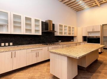 Casa de 6 habitaciones, Querétaro · Casa en Venta - Centro - Queretaro - C1923