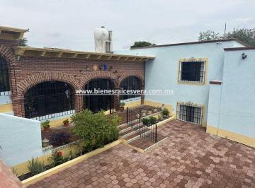 Casa de 6 habitaciones, Tequisquiapan · Casa en Venta en Barrio de San Juan Tequisquipan. Antonia