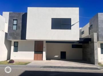 Casa · 246m² · 3 Recámaras · 2 Estacionamientos · Casa en San Gaspar Tlahuelilpan